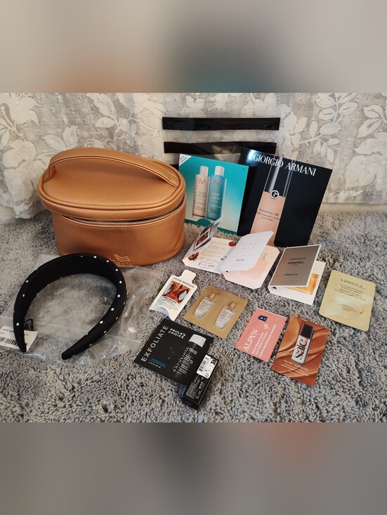 Custom Variety Pack Other - Bundle of 12 Sephora Samples, White Fox Headband and Wella Cosmetic Case